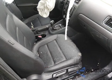 2015 Volkswagen Jetta 2.0L Tdi Se z USA, uszkodzony, nr VIN 3VWLA7AJ4FM325618